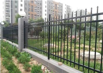 選擇小區鋅鋼護欄 哪種顏色最適合您的圍墻護欄？