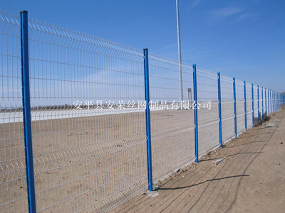 安榮公司 專業供應高品質三角彎護欄網與浸塑PVC護欄網，打造安全可靠屏障